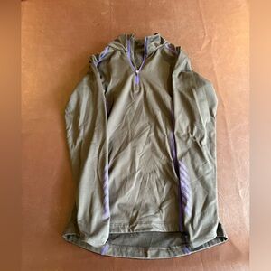 💥Buy 2 Get 1 Free💥 Helly Hansen Gray and Purple Pullover